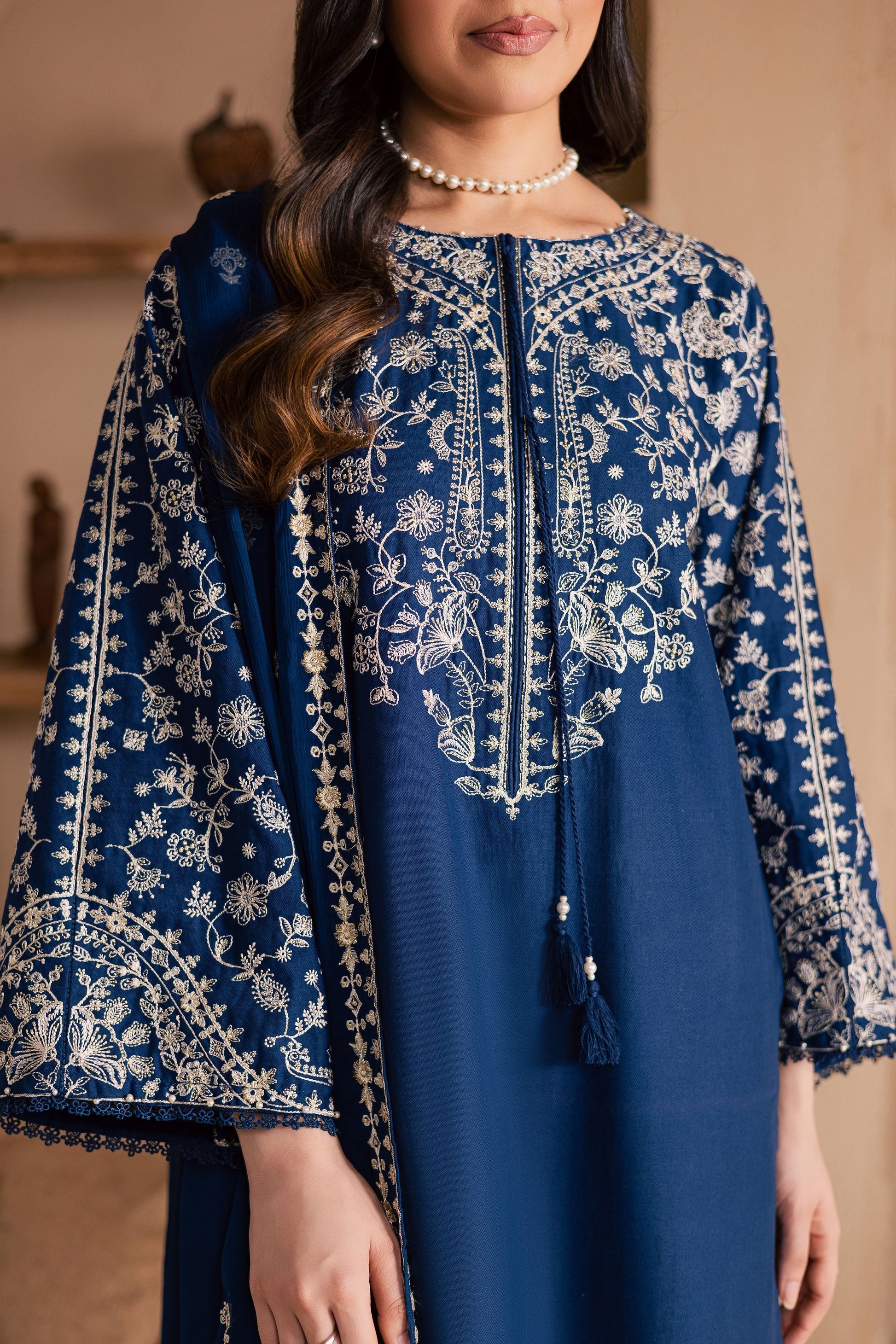 Elegant Blue Embroidered Khaddar 3-Piece Dress with Soft Pashmina Dupatta