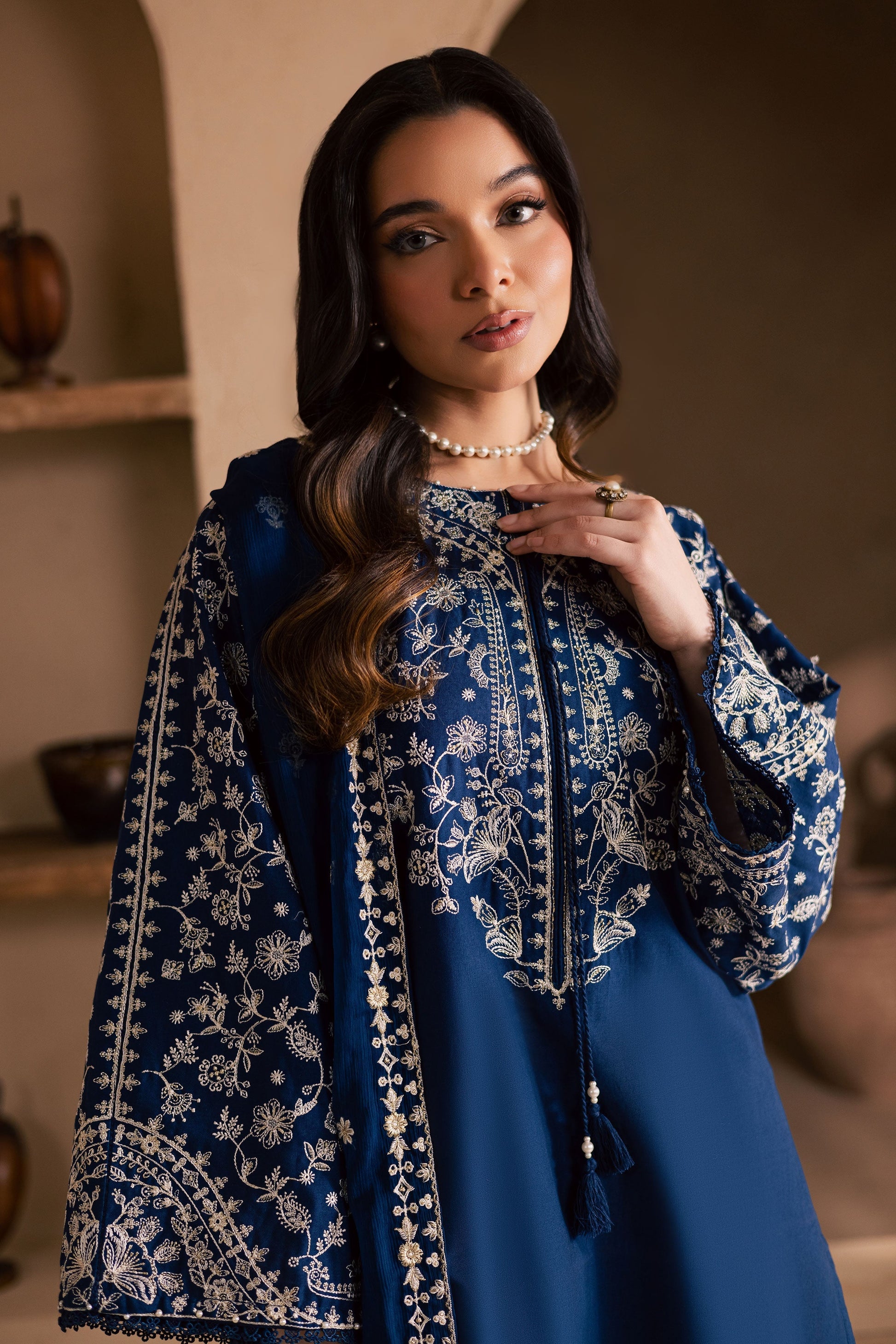 Elegant Blue Embroidered Khaddar 3-Piece Dress with Soft Pashmina Dupatta